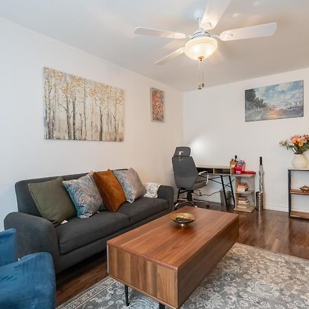 Comfortable Spacious House With Parking Brossard Extérieur photo