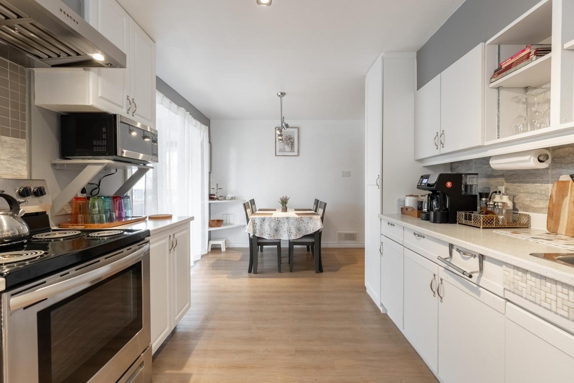 Comfortable Spacious House With Parking Brossard Extérieur photo