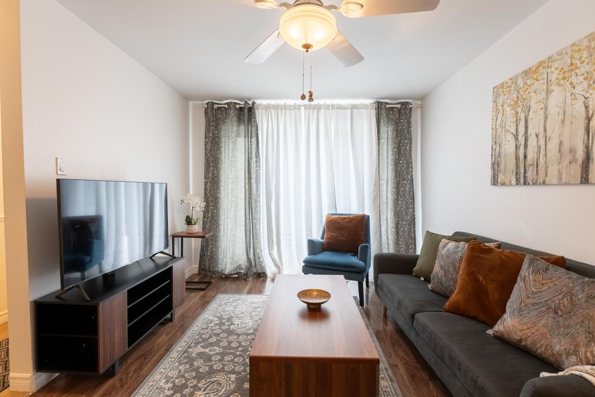 Comfortable Spacious House With Parking Brossard Extérieur photo