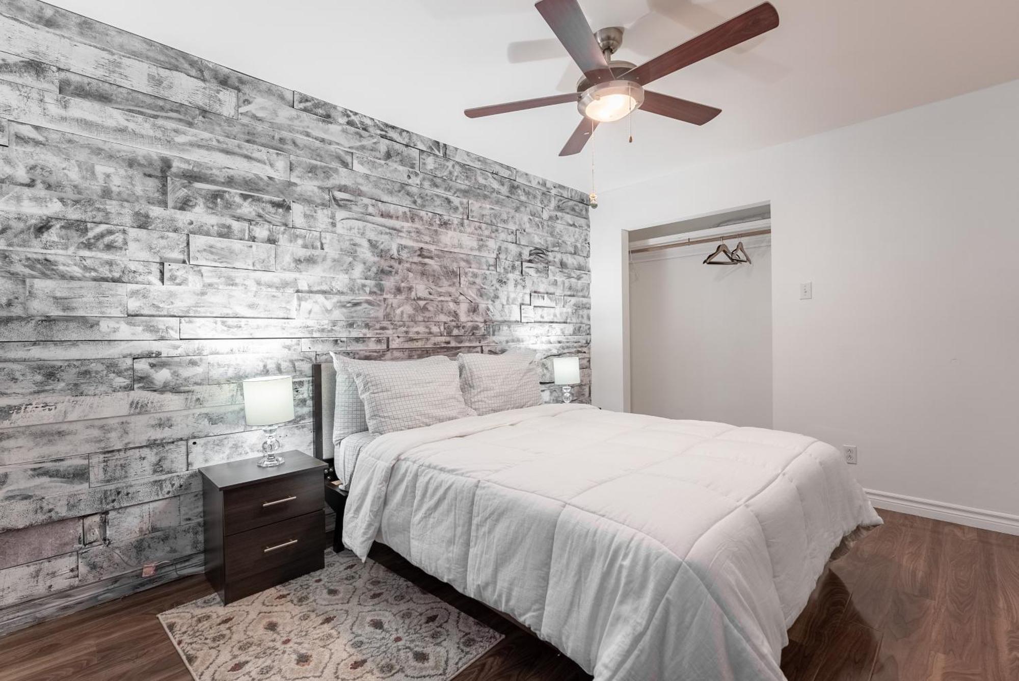 Comfortable Spacious House With Parking Brossard Extérieur photo
