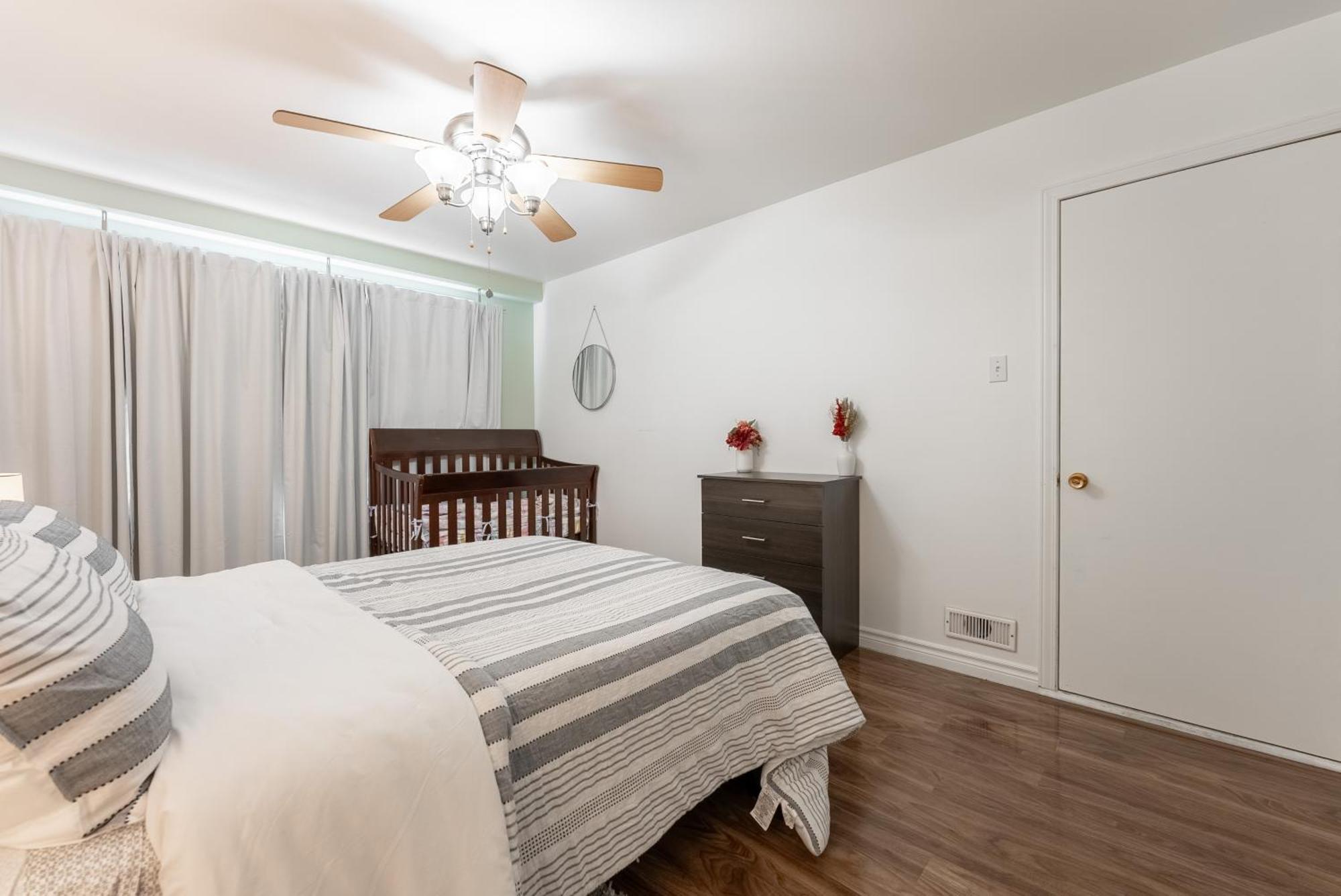 Comfortable Spacious House With Parking Brossard Extérieur photo