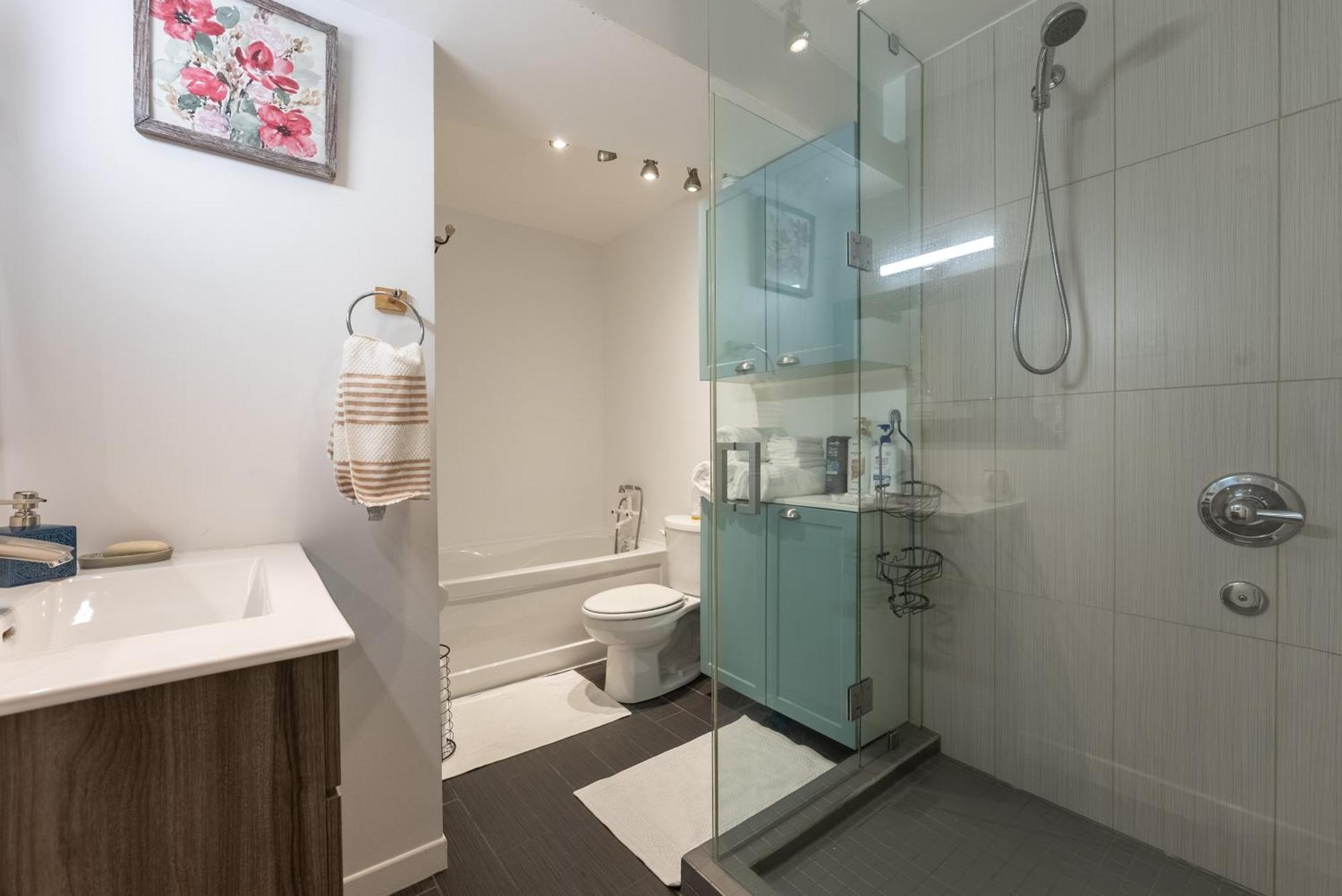 Comfortable Spacious House With Parking Brossard Extérieur photo